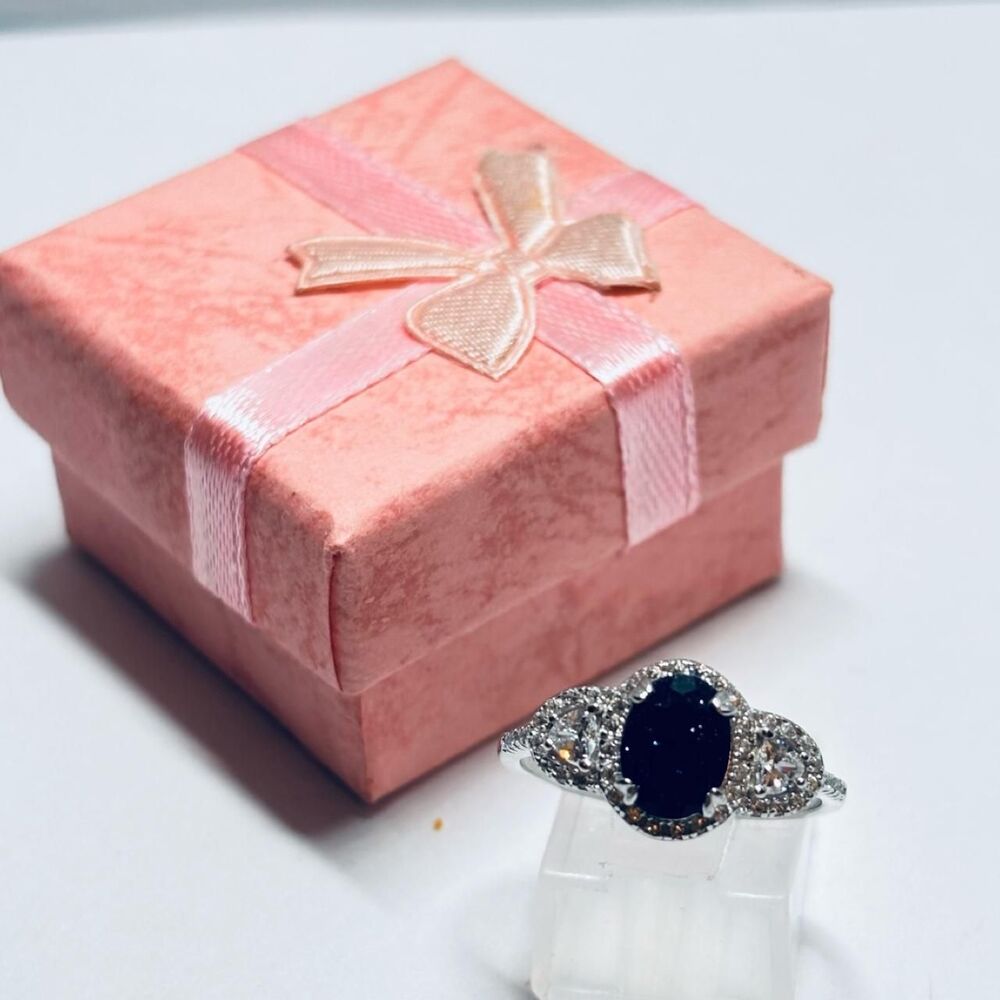 Unbranded Women's Silver and Black Jewellery
